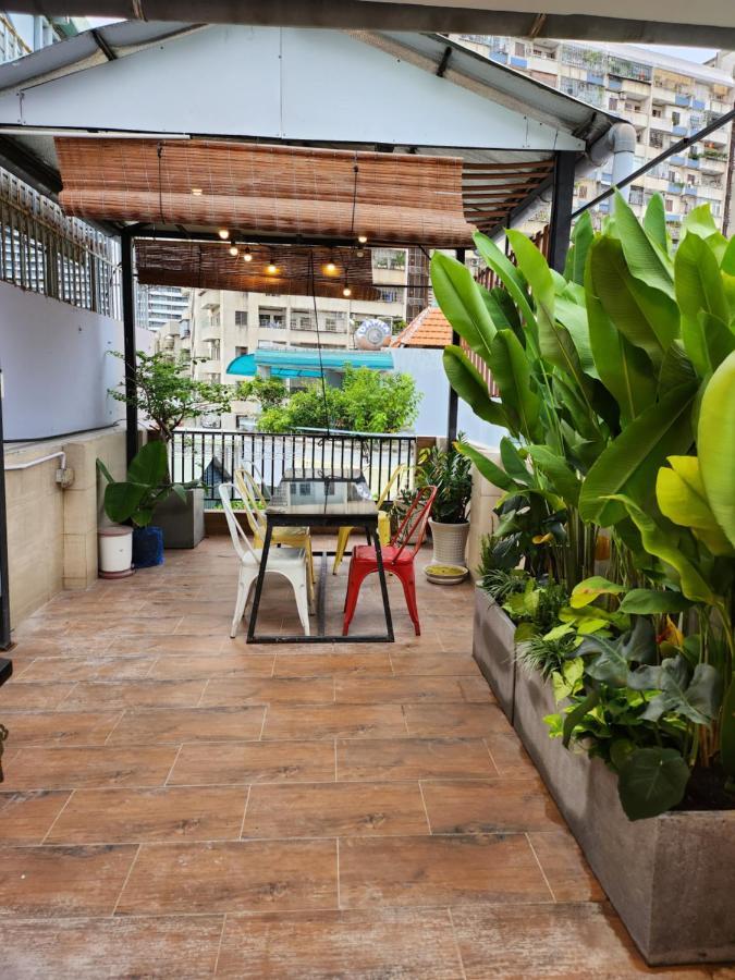 Half Coffee N Dorm Hostel Ho Chi Minh City Exterior photo